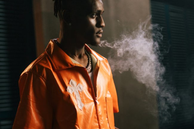21 Kelly Unveils His New Single ‘Eazy’